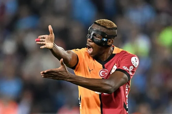 Victor Osimhen’den Gece Yarısı Dikkat Çeken Paylaşım: Ayrılık Mesajı mı Verdi?